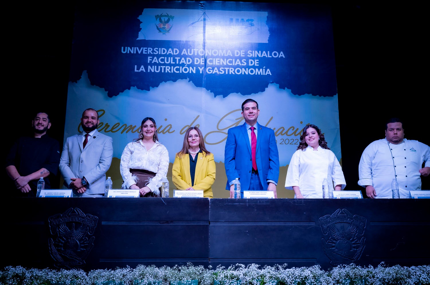 ¡Embajadores de la cultura! Con imposición de "toques" y bandanas, la UAS gradúa a 168 profesionales de la Gastronomía, que asumen el compromiso del arte culinario