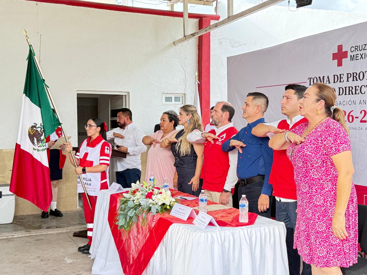 Presidente Municipal Alberto “El Capy” Rivera respalda la toma de protesta del nuevo Consejo Local de Cruz Roja Mexicana en Angostura