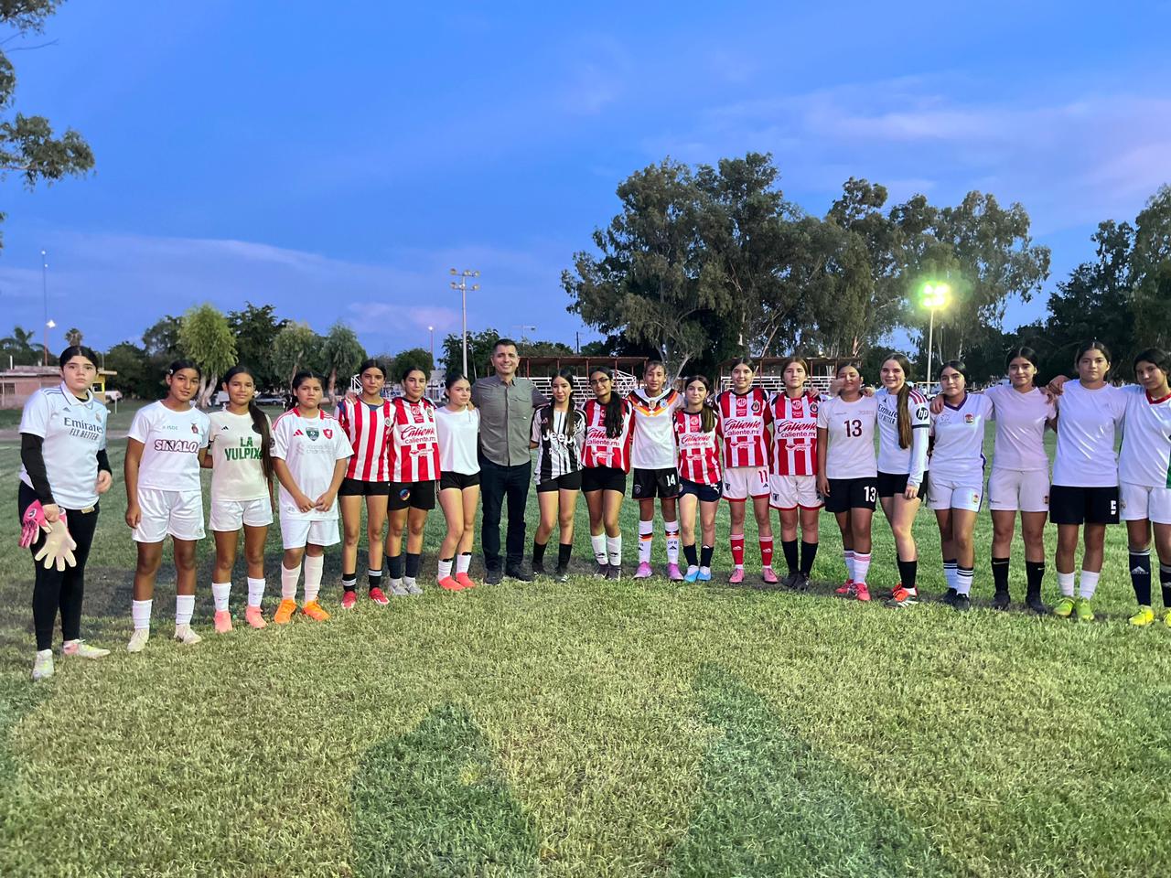Alberto “El Capy” Rivera impulsa el talento deportivo de Angostura con visoría oficial del Club Guadalajara “Las Chivas