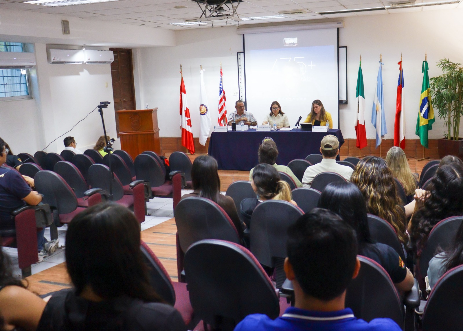 La UAS abre espacio al análisis de la nueva realidad internacional con la presentación del libro “América del Norte en el nuevo orden mundial”