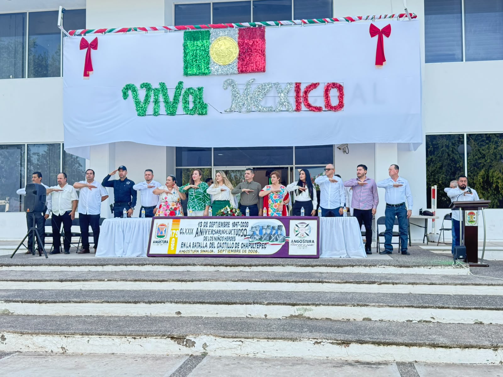 HONRAMOS A LOS HÉROES QUE DEFENDIERON A NUESTRA PATRIA 179 AÑOS