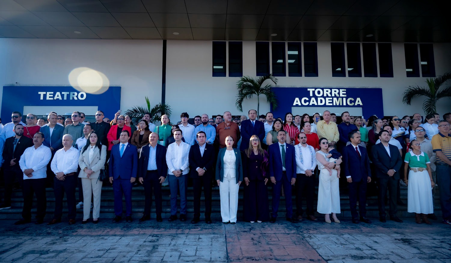 Con unidad institucional y profundo sentido patriótico, la comunidad rosalina conmemora en la UAS el 216 Aniversario del Inicio de la Independencia