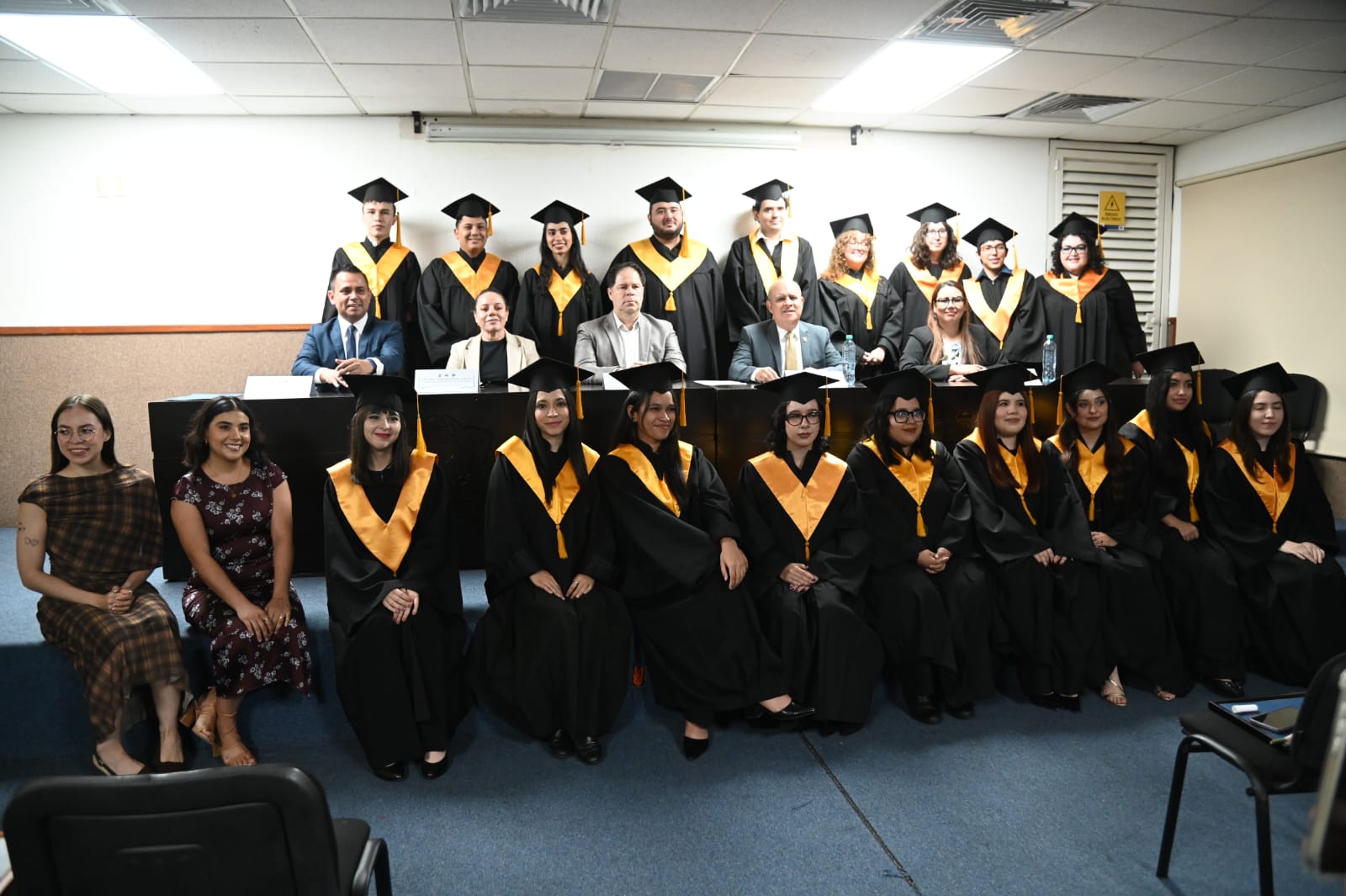 Con preparación académica, certificaciones internacionales y vocación docente, culminan sus estudios 18 egresados de la Licenciatura en Enseñanza del Inglés de la UAS