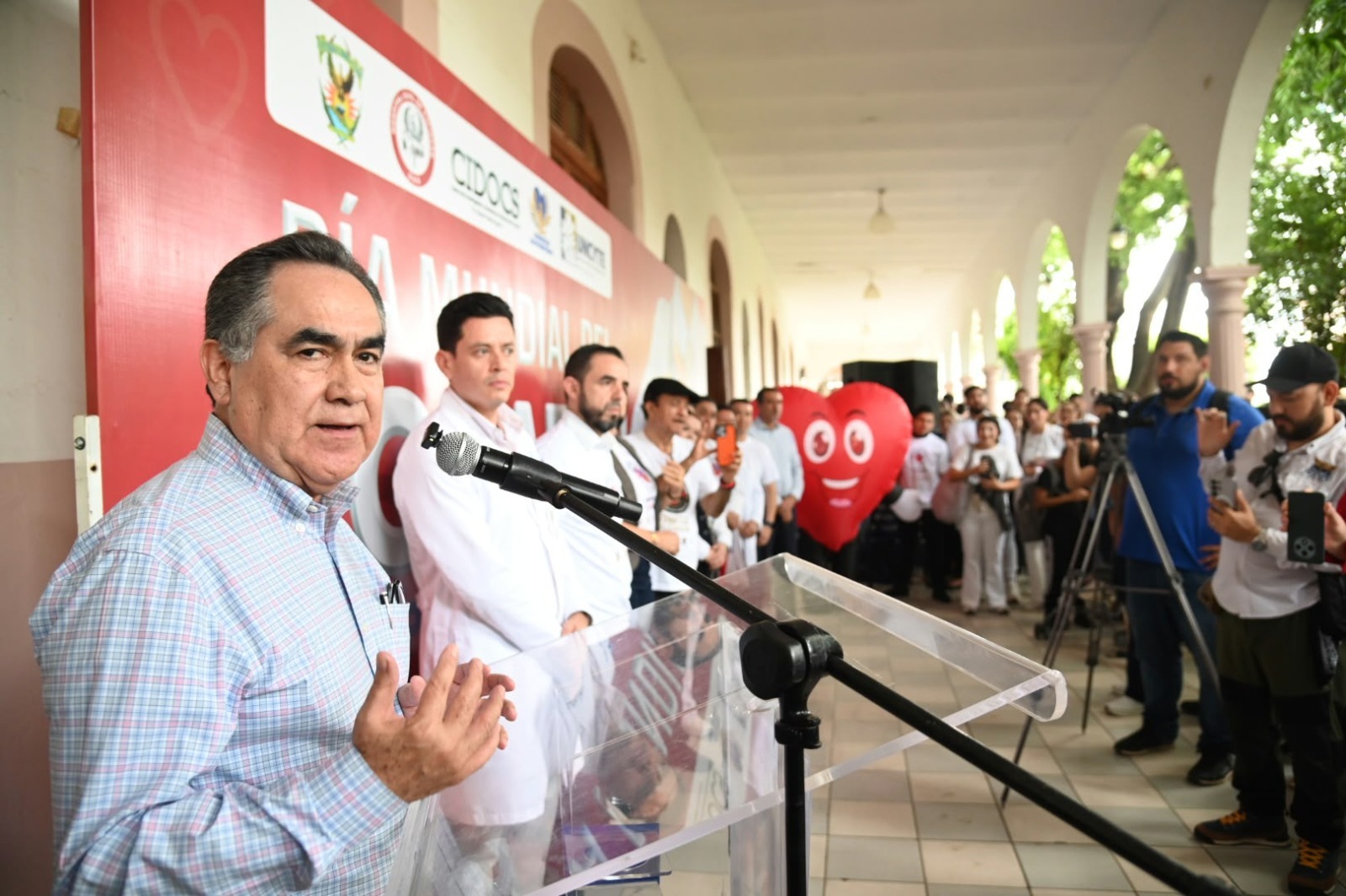 Encabeza el Rector Jesús Madueña la Jornada Médica de Cardiología en el CIDOCS y refrenda el compromiso de la UAS con la salud de los sinaloenses