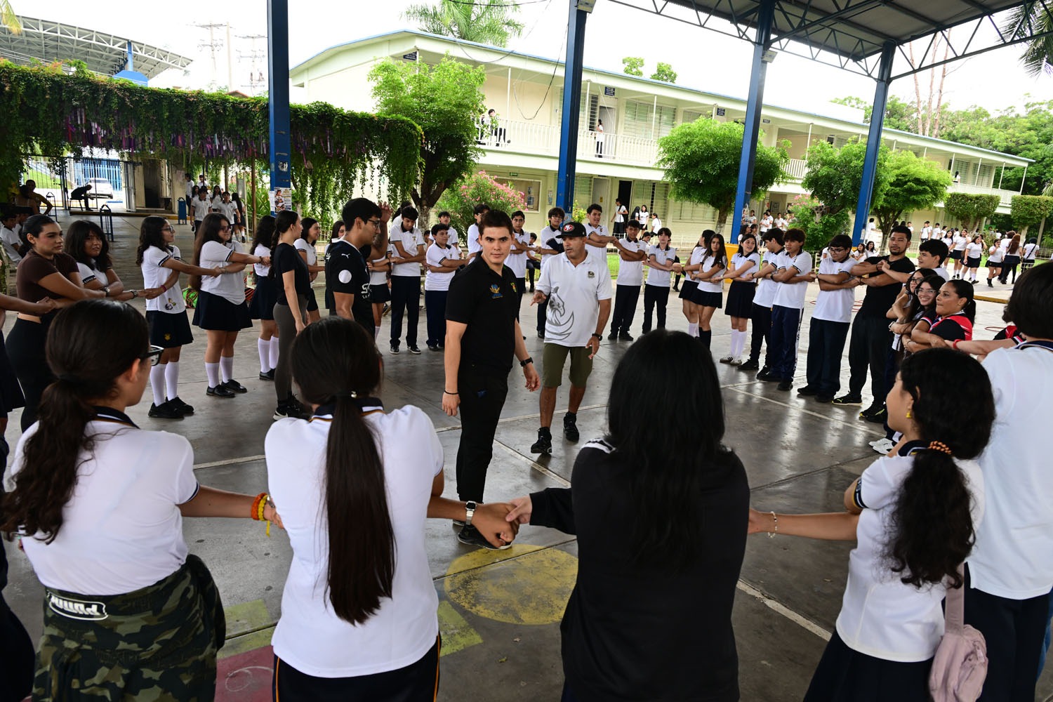 A través de Bienestar Universitario, impulsa la UAS dinámicas deportivas y de integración en la Preparatoria Emiliano Zapata para reforzar el trabajo en equipo y los valores humanos